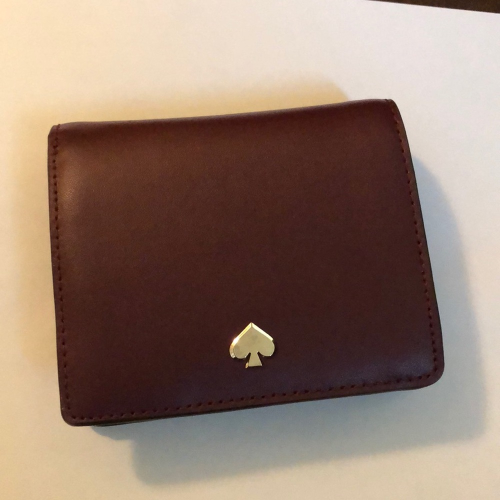 🎉HP!🎉 Cherry Wood Small Bi-Fold Leather Wallet - Picture 4 of 7